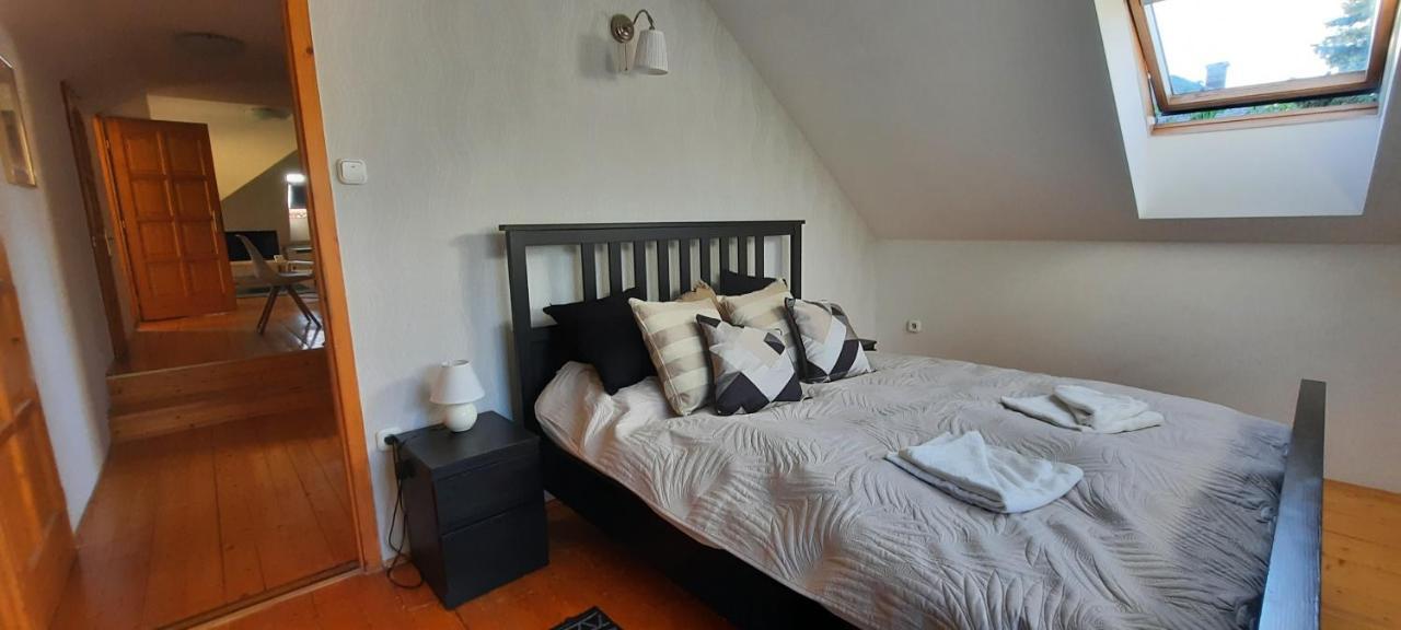Hi-Bp Garden City Batsanyi Apartment 3 Rooms, Apartment Upstairs Near The City Train With Free Parking Budapest Eksteriør bilde