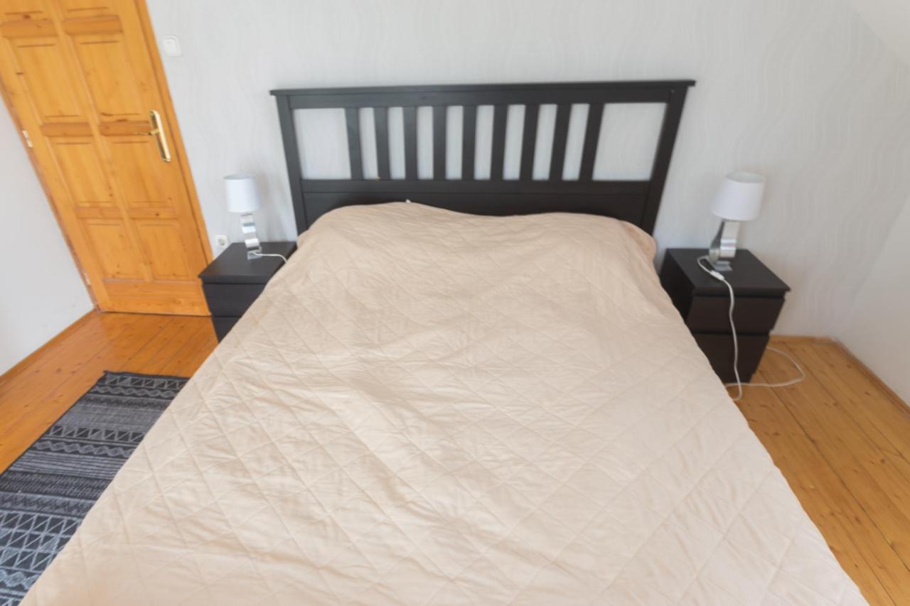 Hi-Bp Garden City Batsanyi Apartment 3 Rooms, Apartment Upstairs Near The City Train With Free Parking Budapest Eksteriør bilde